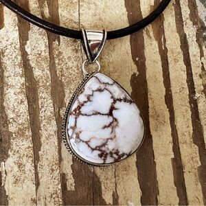 Wild Horse Turquoise 925 Sterling Silver Leather Necklace Native American